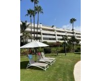 Resale - apartment - Marbella - Puerto Banús