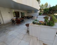 Resale - apartment - Marbella - Puerto Banús