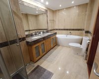 Resale - apartment - Marbella - Puerto Banús
