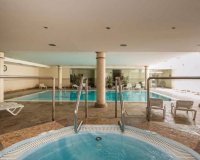 Resale - apartment - Marbella - Puerto Banús
