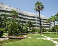Resale - apartment - Marbella - Puerto Banús