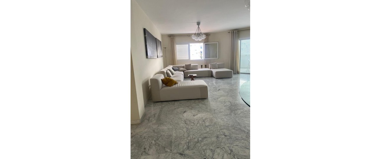 Resale - apartment - Marbella - Puerto Banús