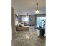 Resale - apartment - Marbella - Puerto Banús