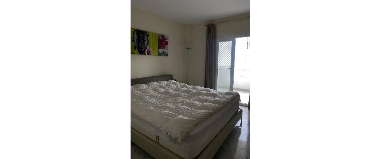Resale - apartment - Marbella - Puerto Banús