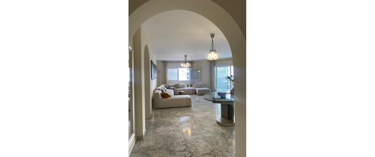 Resale - apartment - Marbella - Puerto Banús