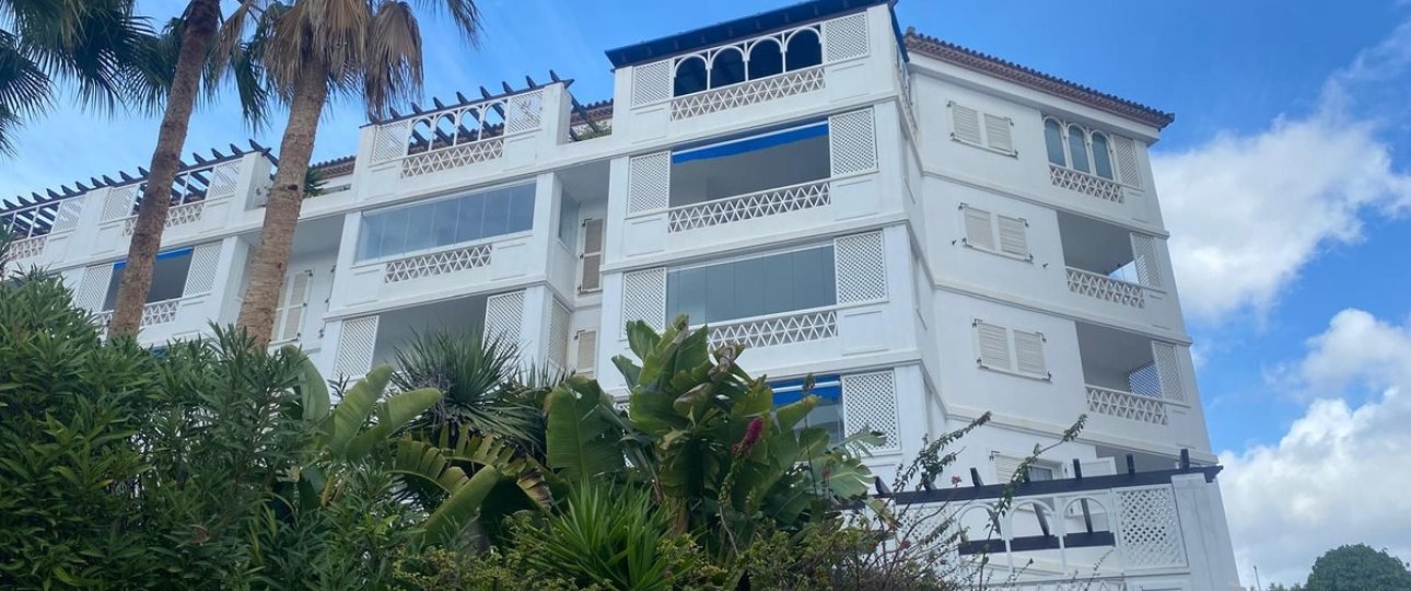 Resale - apartment - Marbella - Puerto Banús