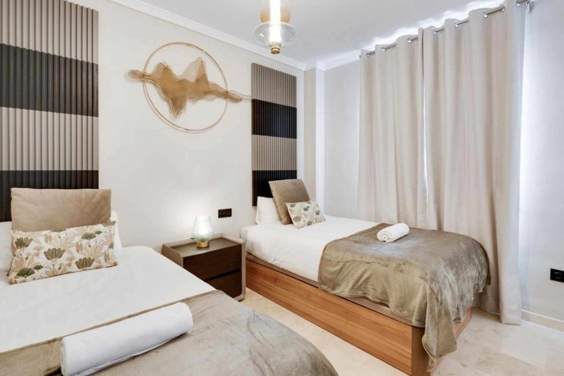 Resale - apartment - Marbella - Puerto Banús