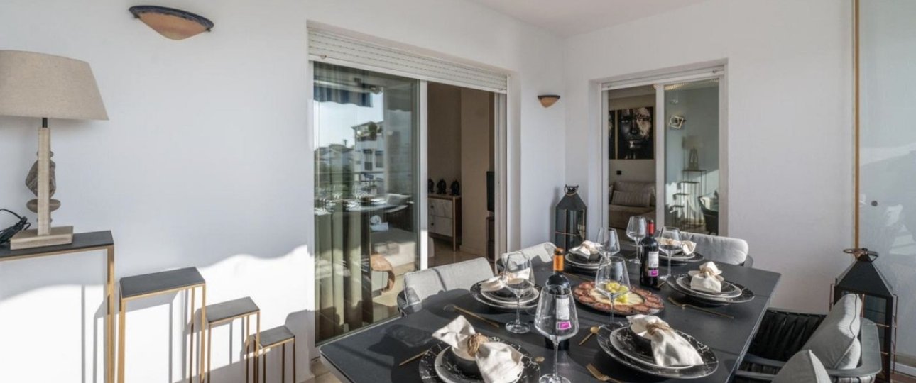 Resale - apartment - Marbella - Puerto Banús