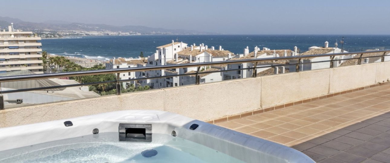 Resale - apartment - Marbella - Puerto Banús
