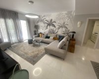 Resale - apartment - Marbella - Puerto Banús