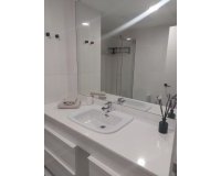 Resale - apartment - Marbella - Puerto Banús