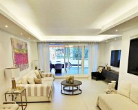 Resale - apartment - Marbella - Puerto Banús