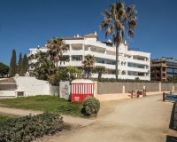 Resale - apartment - Marbella - Puerto Banús