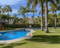Resale - apartment - Marbella - Puerto Banús