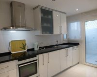 Resale - apartment - Marbella - Puerto Banús