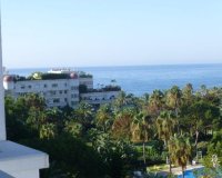 Resale - apartment - Marbella - Puerto Banús