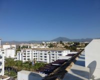 Resale - apartment - Marbella - Puerto Banús