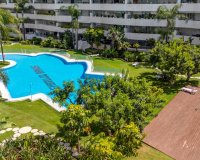 Resale - apartment - Marbella - Puerto Banús