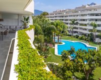 Resale - apartment - Marbella - Puerto Banús