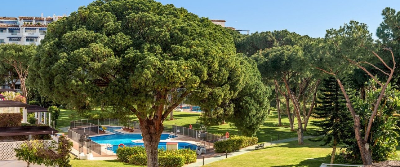Resale - apartment - Marbella - Puerto Banús