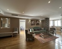 Resale - apartment - Marbella - Puerto Banús
