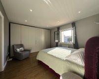 Resale - apartment - Marbella - Puerto Banús