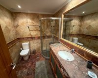 Resale - apartment - Marbella - Puerto Banús