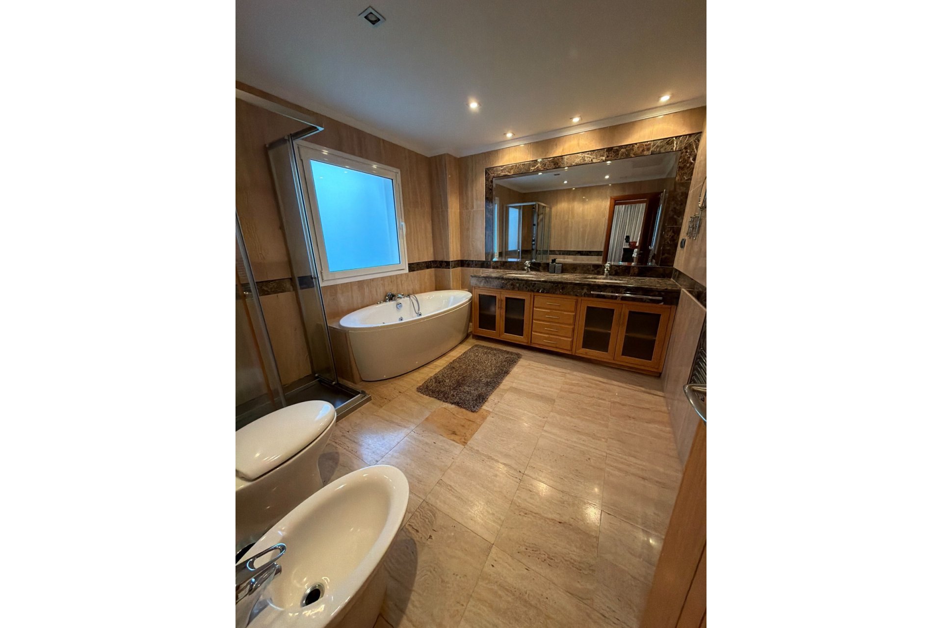 Resale - apartment - Marbella - Puerto Banús