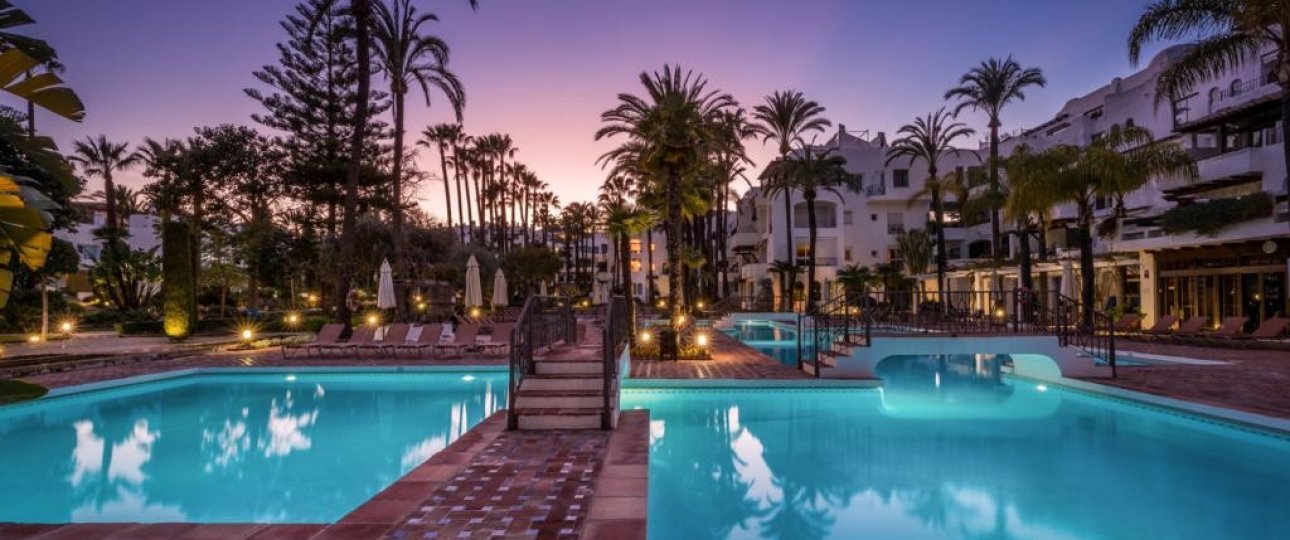 Resale - apartment - Marbella - Puerto Banús
