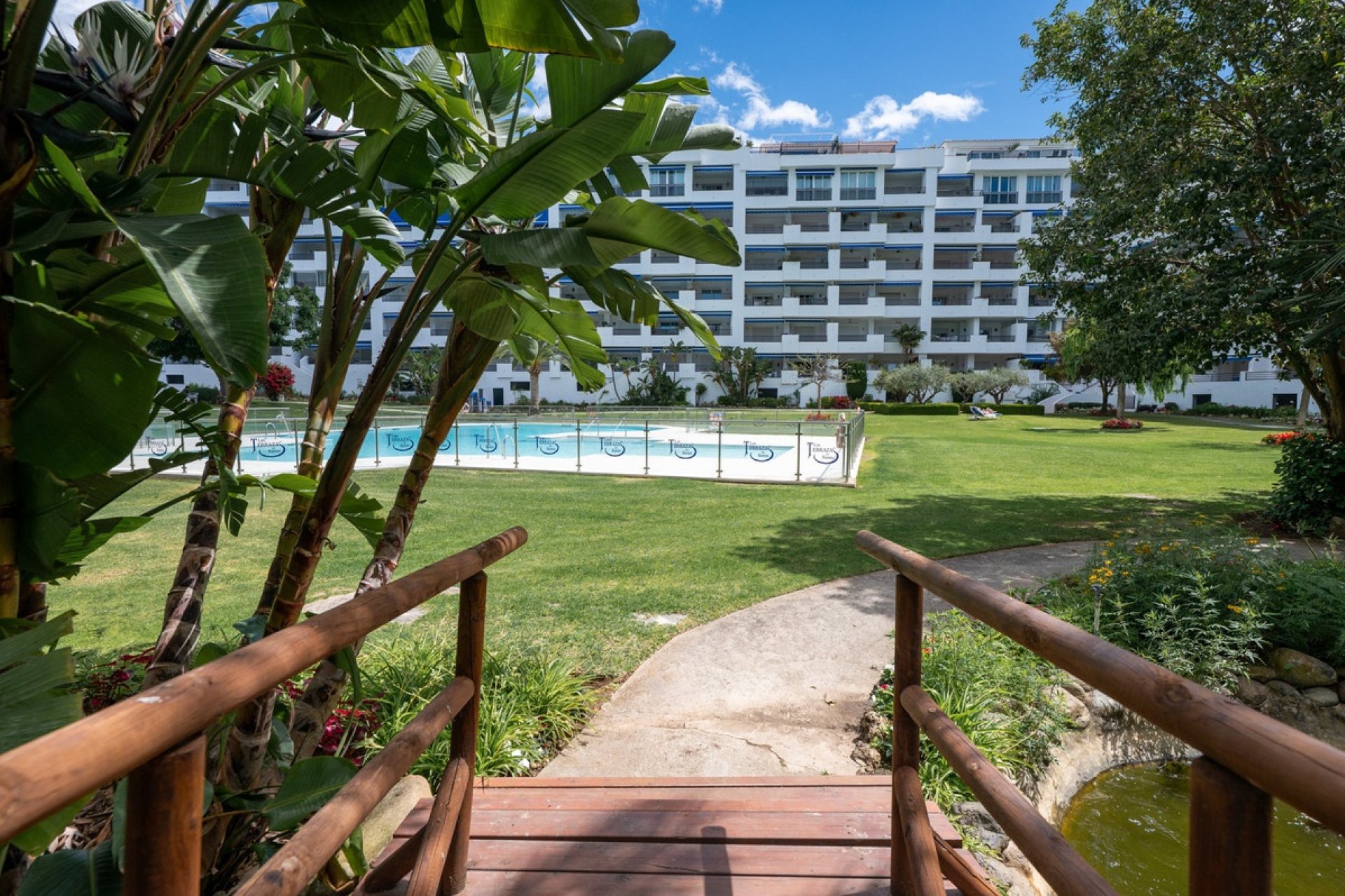 Resale - apartment - Marbella - Puerto Banús