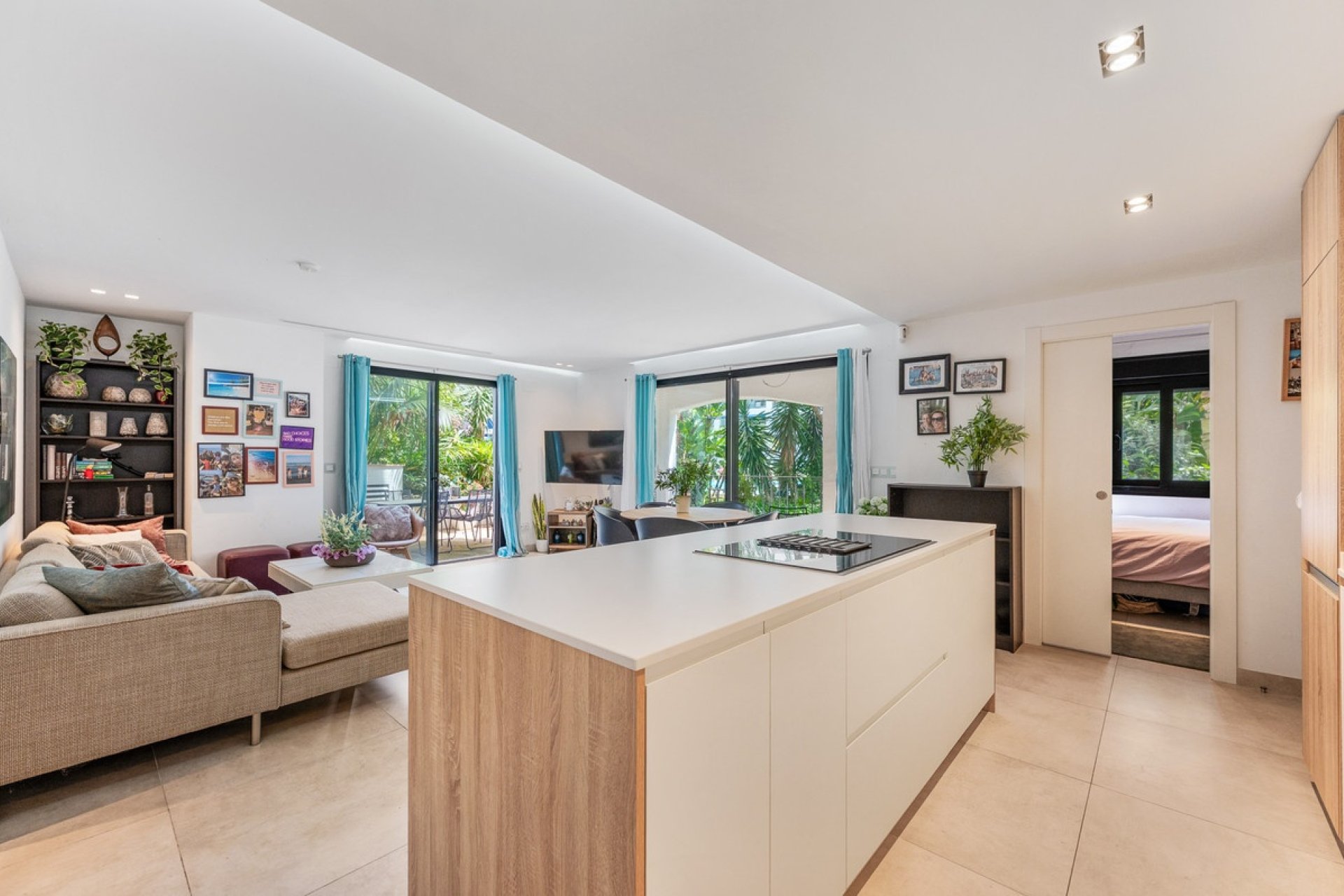 Resale - apartment - Marbella - Puerto Banús