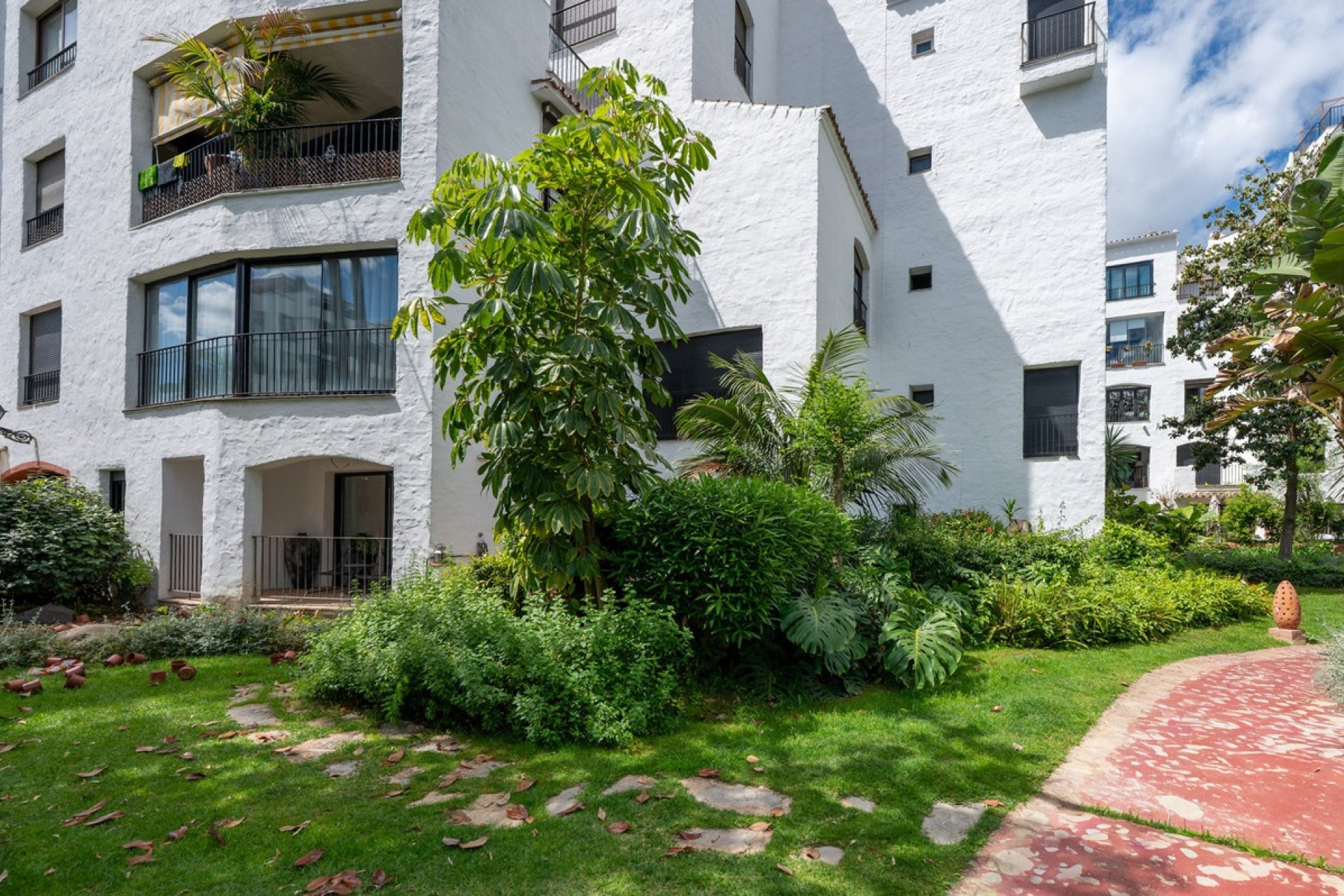 Resale - apartment - Marbella - Puerto Banús