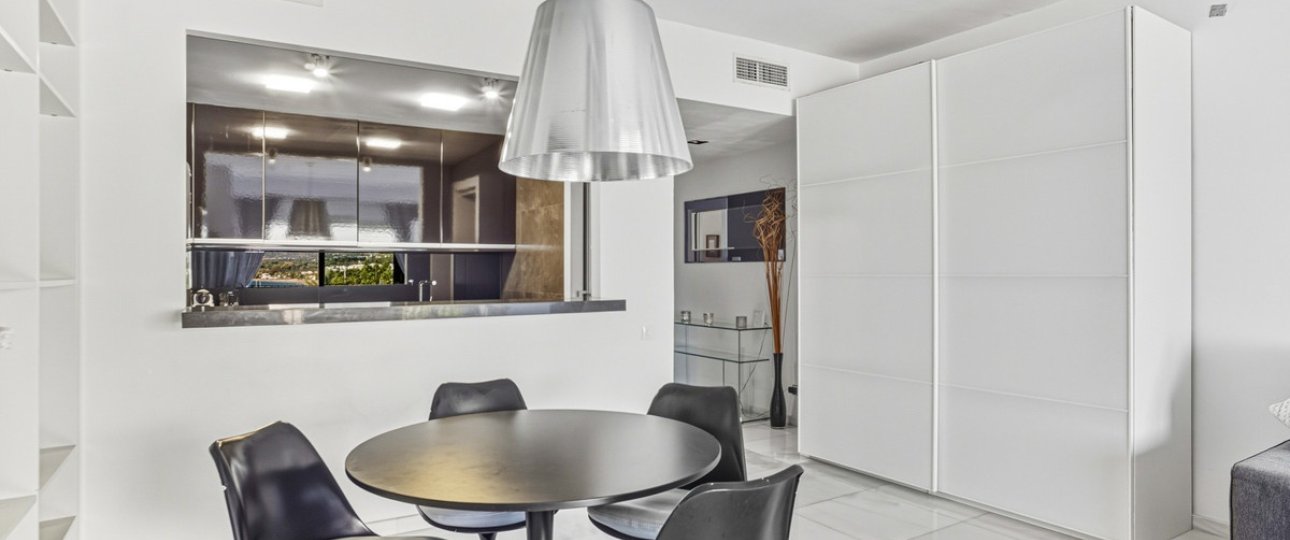 Resale - apartment - Marbella - Puerto Banús