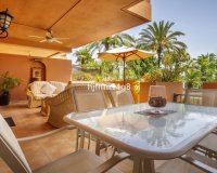 Resale - apartment - Marbella - Puerto Banús