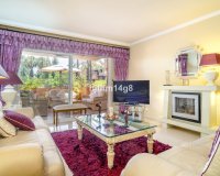 Resale - apartment - Marbella - Puerto Banús
