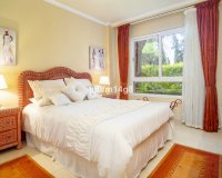 Resale - apartment - Marbella - Puerto Banús