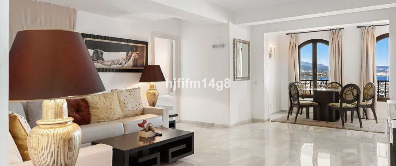 Resale - apartment - Marbella - Puerto Banús