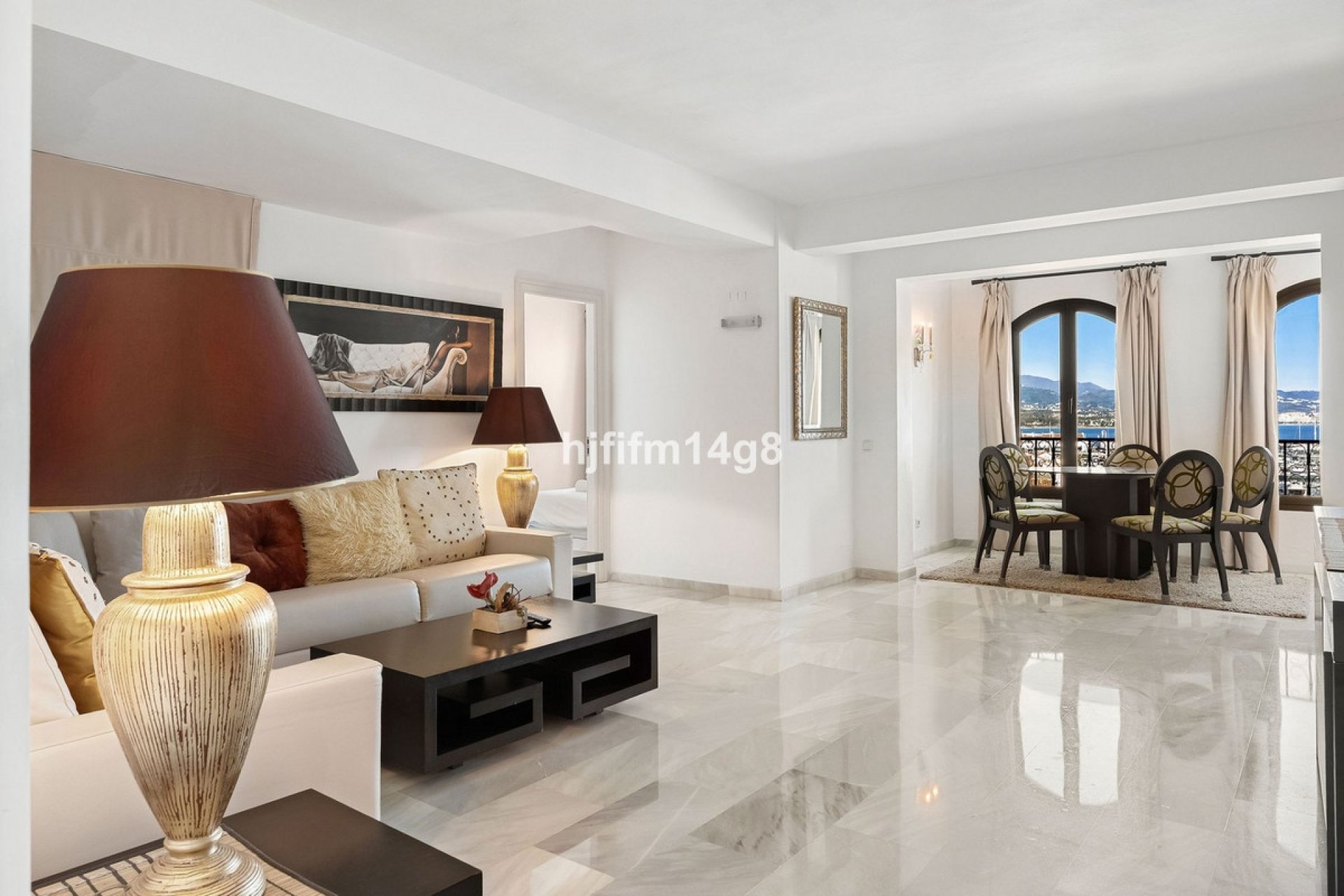 Resale - apartment - Marbella - Puerto Banús