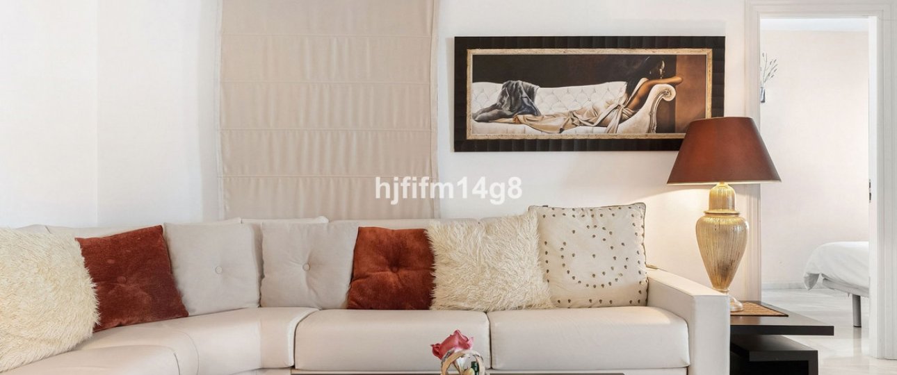 Resale - apartment - Marbella - Puerto Banús
