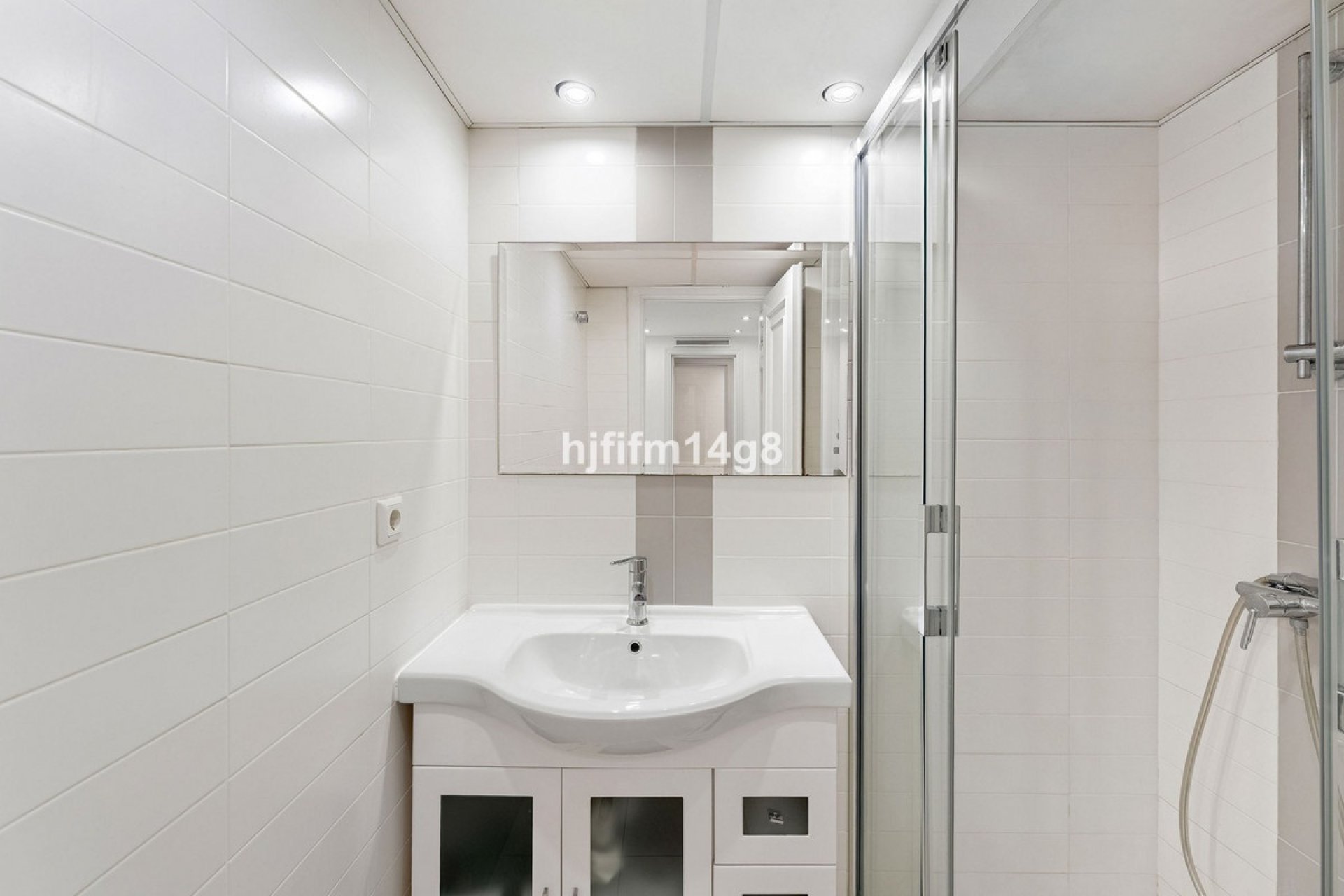 Resale - apartment - Marbella - Puerto Banús