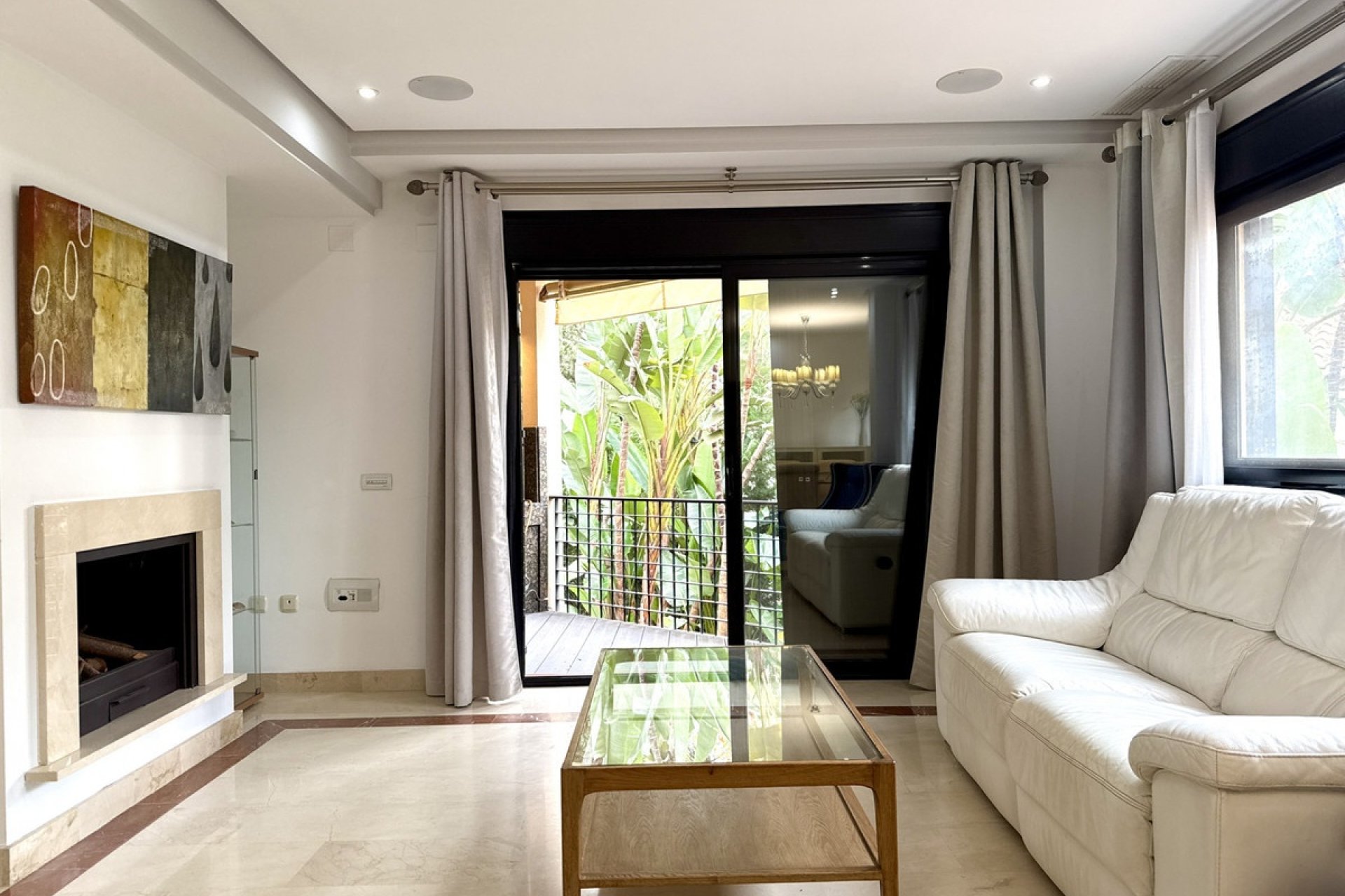Resale - apartment - Marbella - Puerto Banús