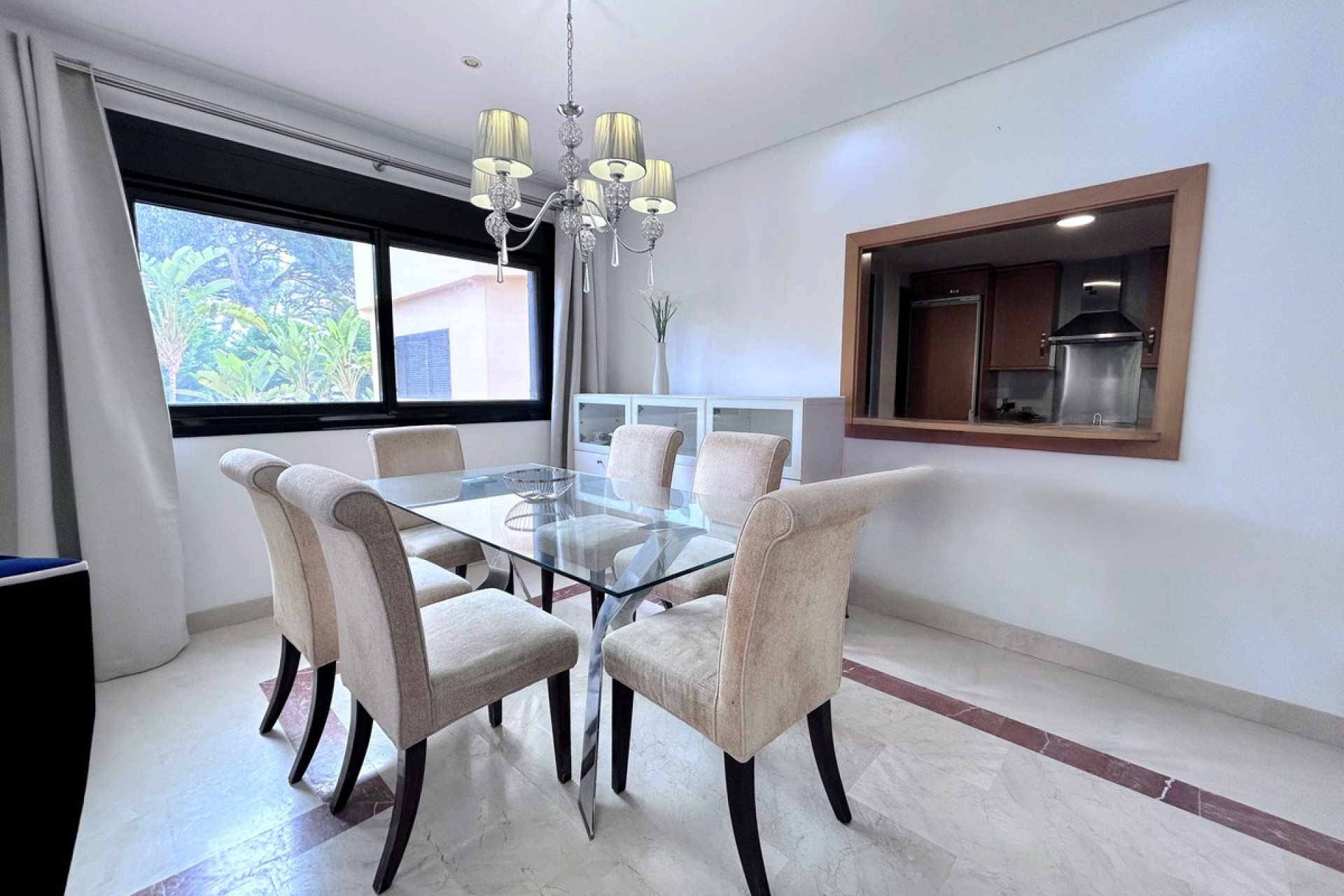 Resale - apartment - Marbella - Puerto Banús