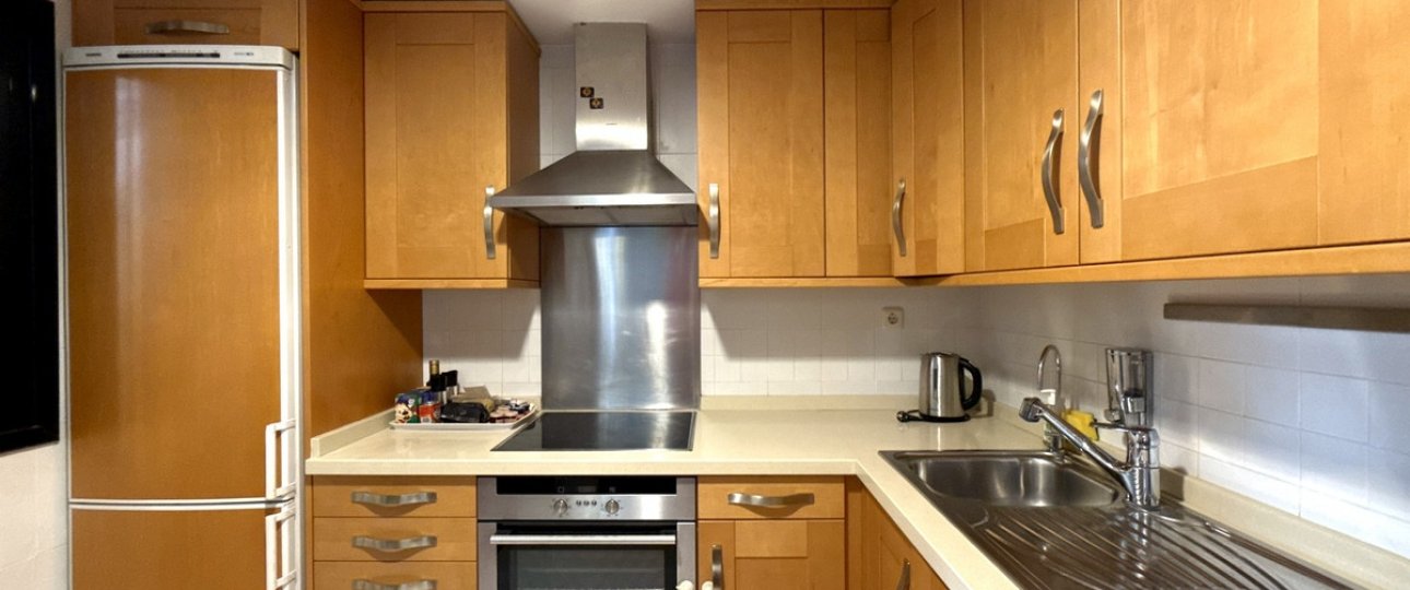 Resale - apartment - Marbella - Puerto Banús