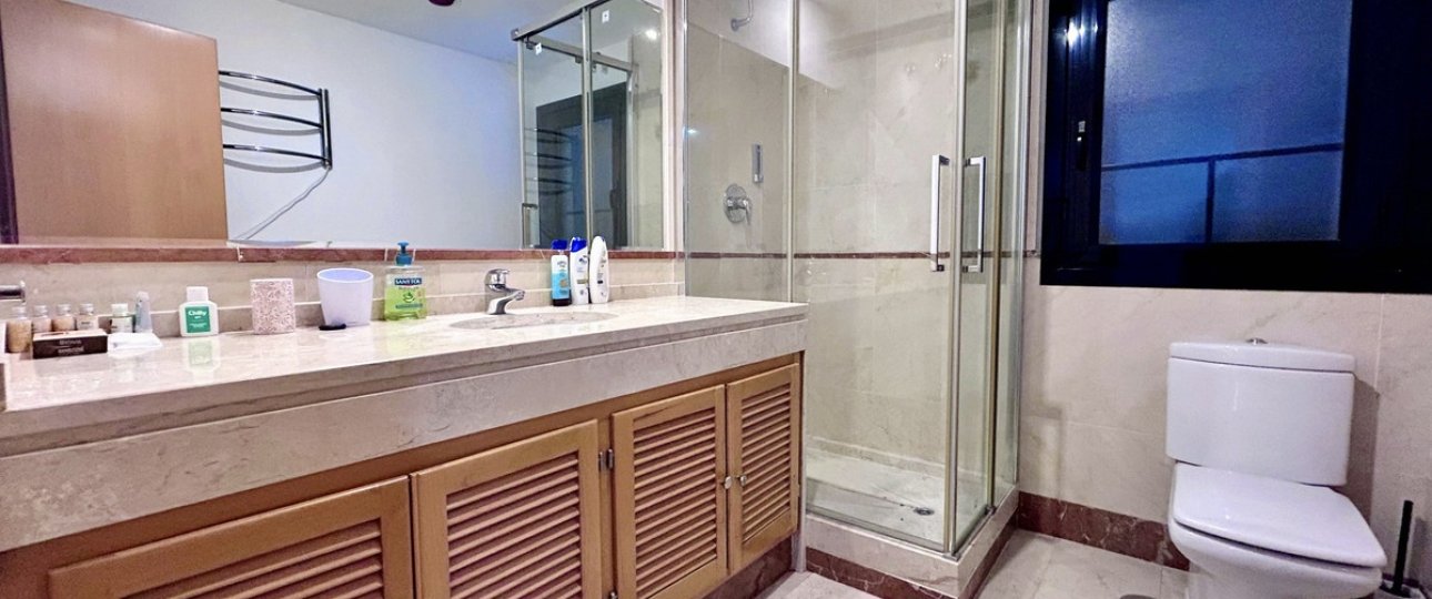 Resale - apartment - Marbella - Puerto Banús