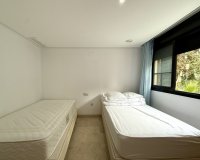 Resale - apartment - Marbella - Puerto Banús