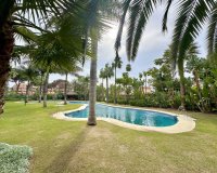 Resale - apartment - Marbella - Puerto Banús