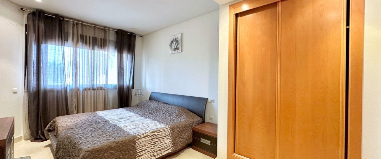 Resale - apartment - Marbella - Puerto Banús