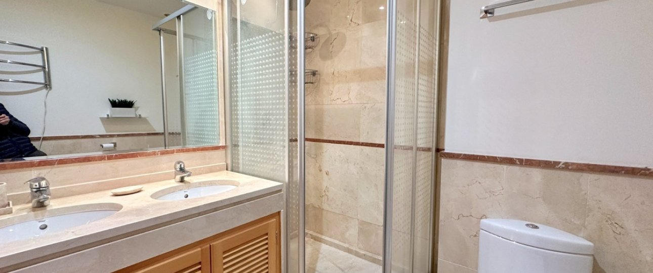 Resale - apartment - Marbella - Puerto Banús