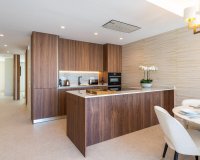 Resale - apartment - Marbella - Puerto Banús