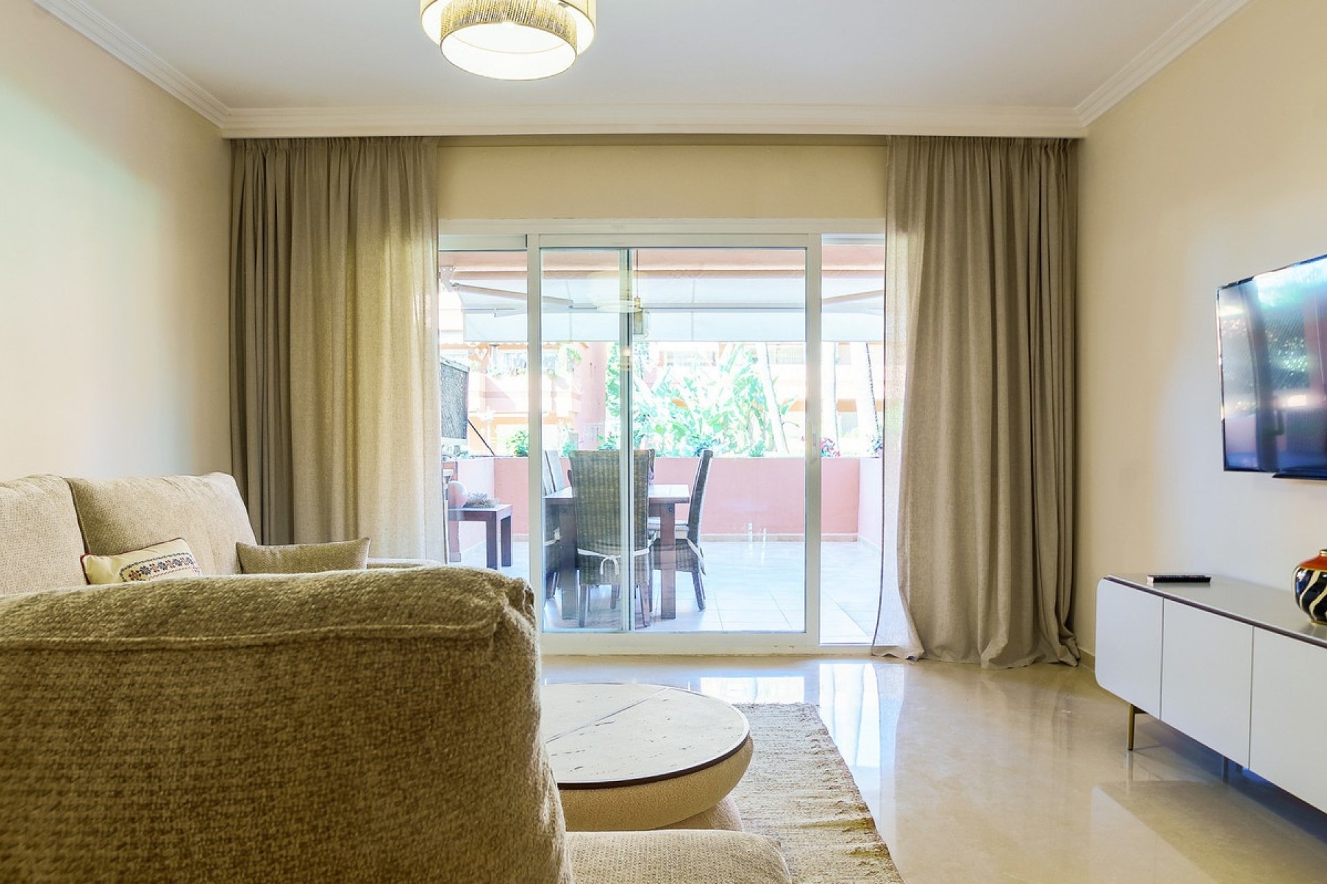 Resale - apartment - Marbella - Puerto Banús